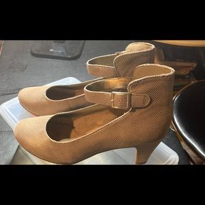 Aerosoles Mary Janes